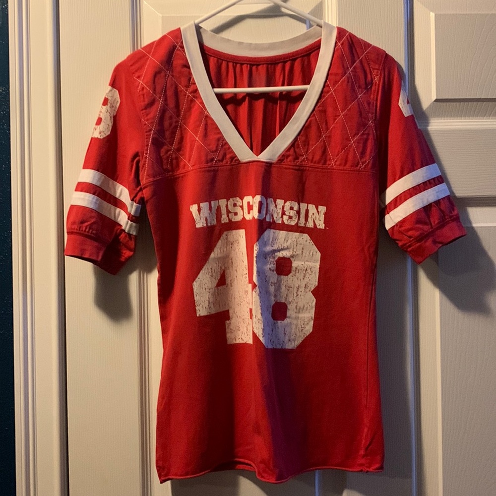 WISCONSIN tee. Size small Women’s